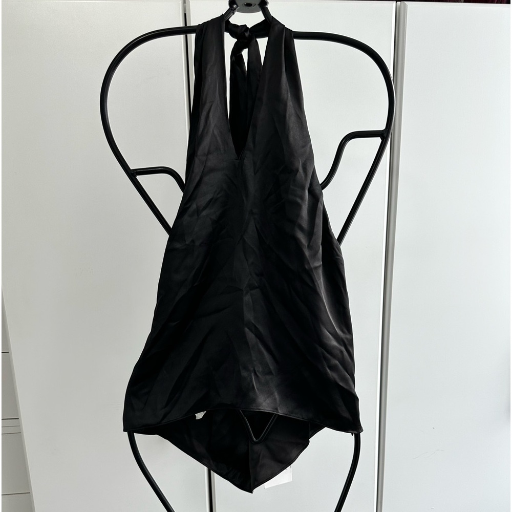 Beautiful top black Zara size xl